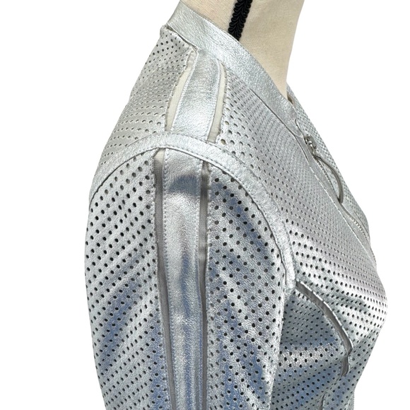 ROBERTO CAVALLI SILVER PERFORATED LEATHER FITTED FULL ZIP JACKET - WAS ALTERED - Picture 4 of 16